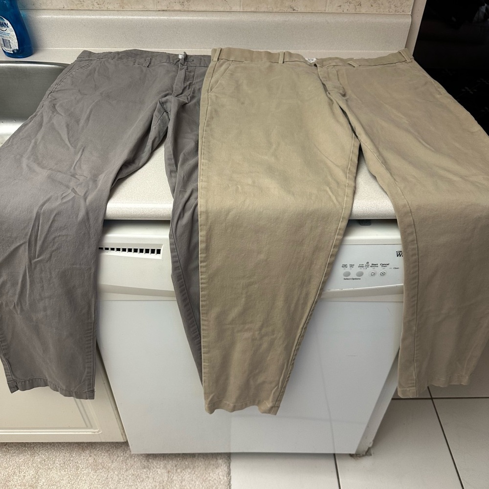 GAP Men’s pants 2pairs, 36x32